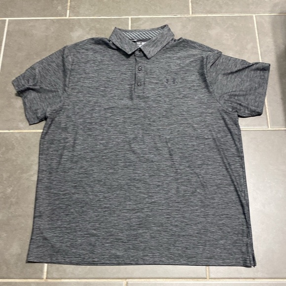 Under Armour loose fit HeatGear polo. Size 2XL - Picture 4 of 5